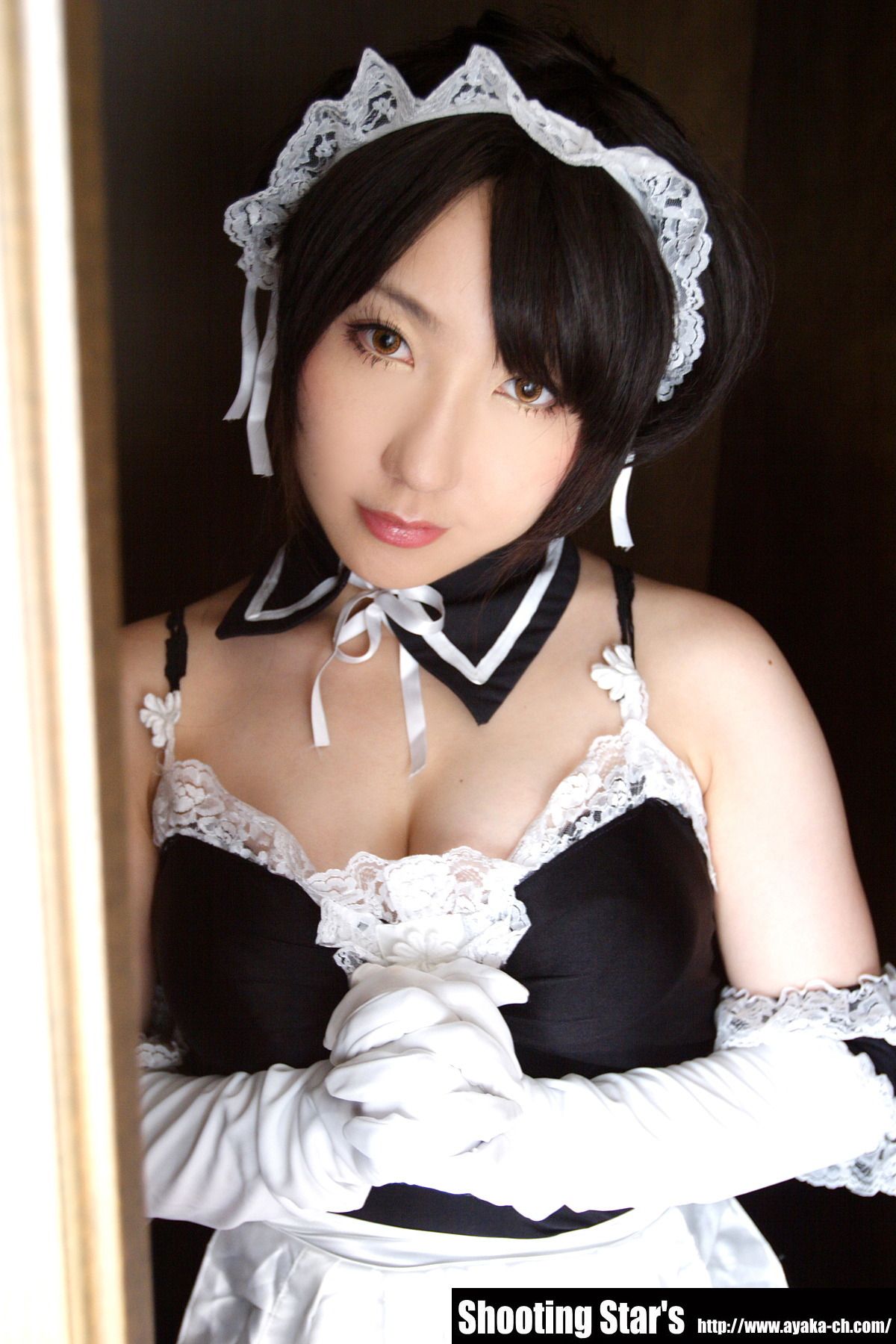 [Cosplay]  Sexy Maid with big boobs 2